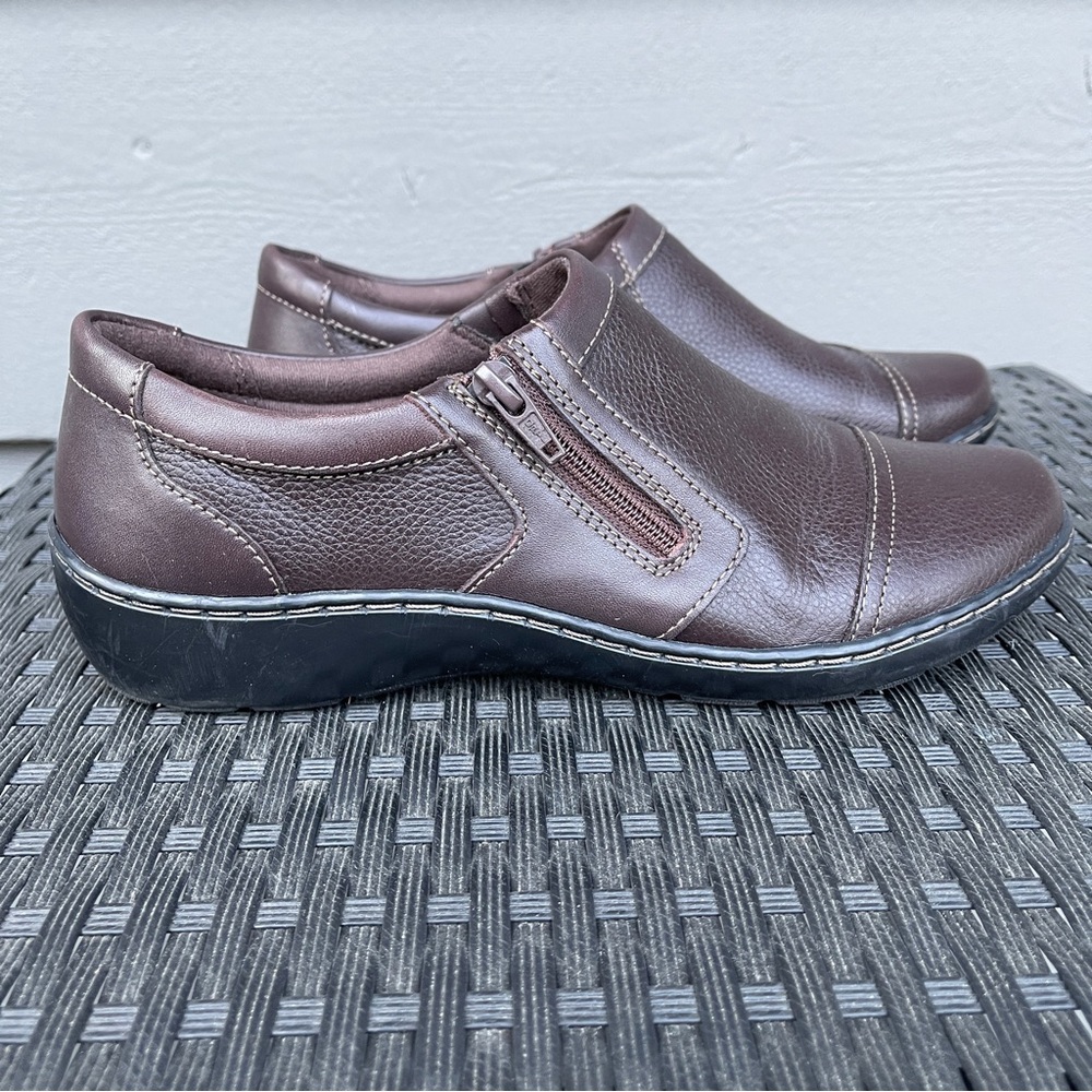 Clarks Collection Brown Leather Zip Comfort Shoes Women’s Size 8.5